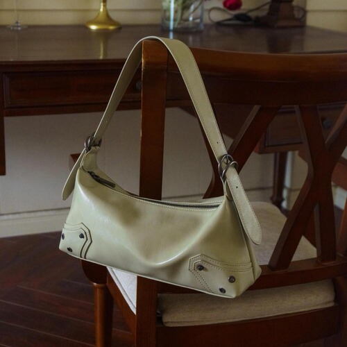 French Baguette Underarm Bag for Women, High-End Niche Design, 2024 Spring New Arrival – Stylish Large-Capacity Shoulder & Crossbody Bag