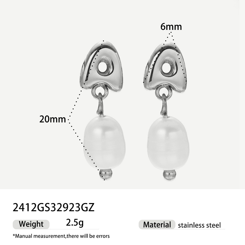 Alta europa y americana de acero inoxidable pendientes de perlas de alta calidad nicho simple joyería de acero de titanio letras pendientes de oro y plata mujeres