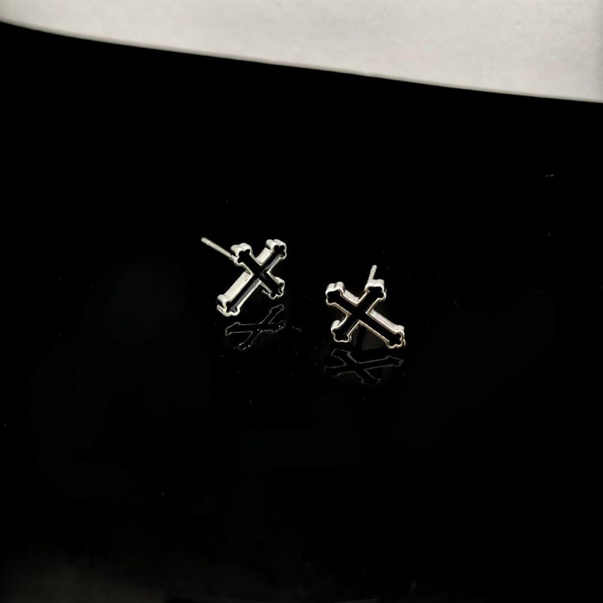 Minimalist Stainless Steel Stud Earrings For Men Punk Style_voghion.com