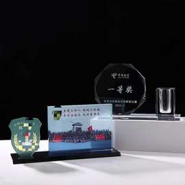 K9水晶奖牌 公司年会比赛颁奖礼品 透明可刻字印照片带底座奖杯