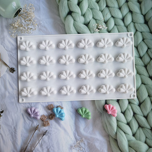 Silicone 24 Lid Five Leaf Clover Chocolate Cake Jelly Pudding Soap Cake Mold Baking Tools 137