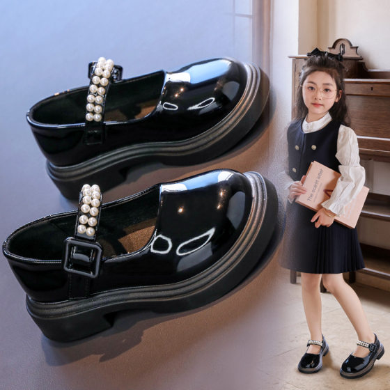 Girls' 2025 Spring and Autumn Children's English College Princess Soft Bottom Retro Pearl Black Performance Shoes