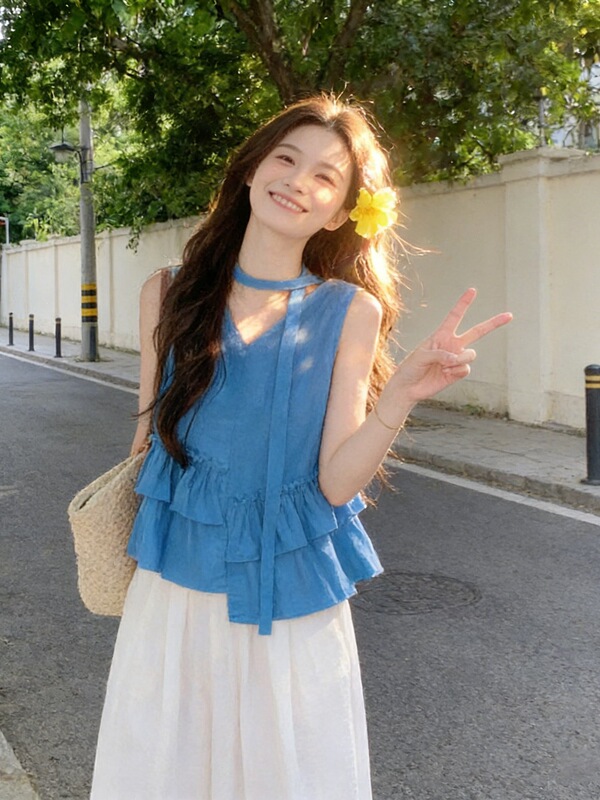 French-Style Sweet Halter Neck Sleeveless Shirt for Women, Summer Ruffle Design Babydoll Top, Age-Reducing Blouse