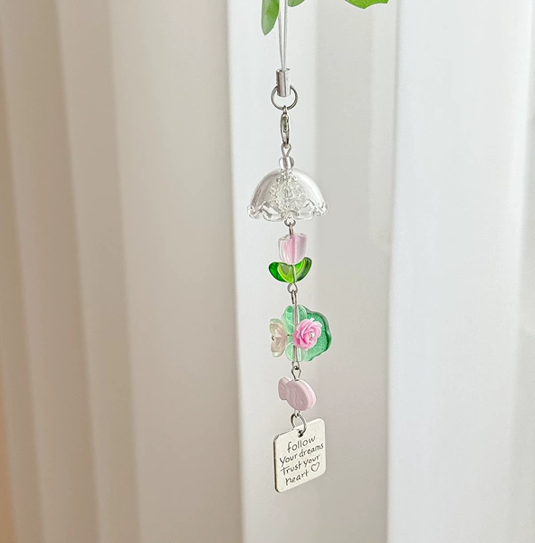 Lotus-lanyard