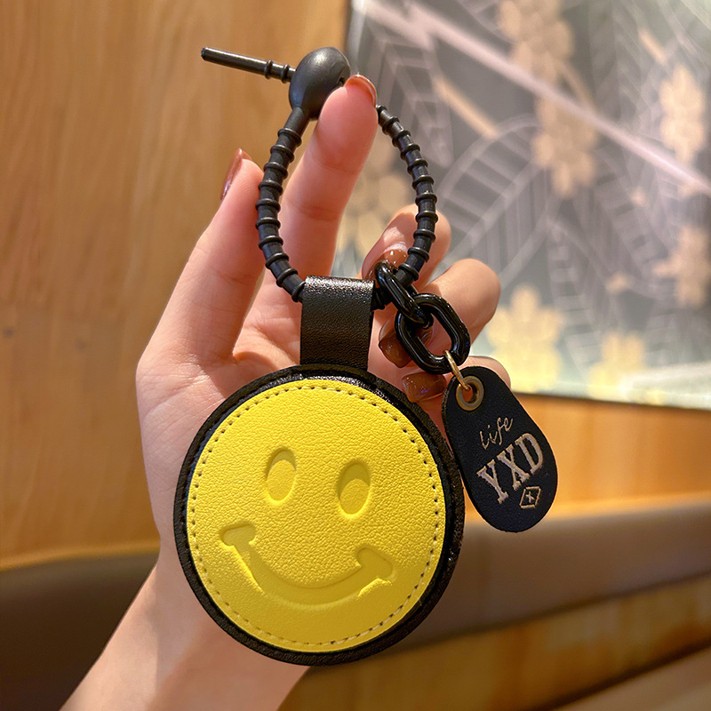 Cross-Border New Custom Wholesale Leather Creative Smiling Face Cute Keychain Student Couple Bag Decoration Pendant Cross-Border New Custom Wholesale Leather Creative Smiling Face Cute Keychain Student Couple Bag Decoration Pendant