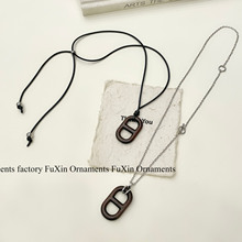 猪鼻子乌木项链链条吊坠长款小众设计毛衣链气质简约百搭配饰女款