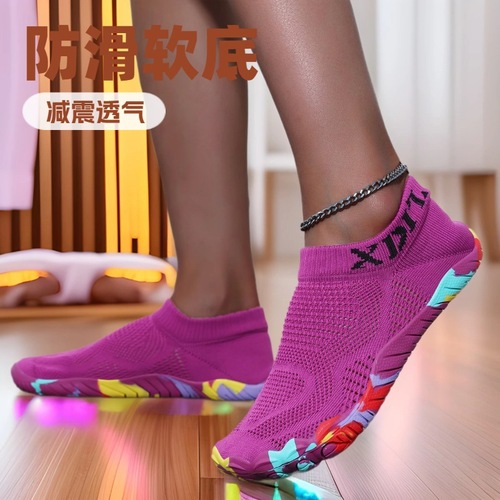 Cross-border new products indoor swimming fitness shoes men outdoor mountain climbing beach wading shoes women couple five-finger socks stream hiking shoes 
