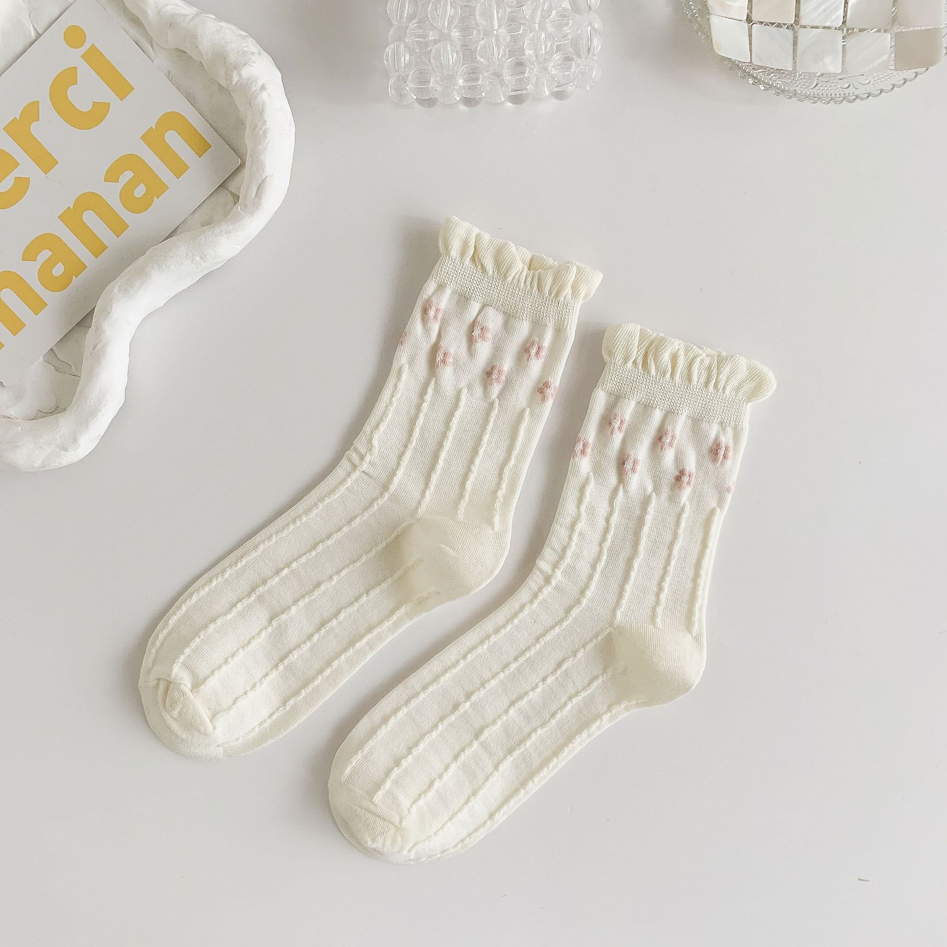 Frau Einfacher Stil Bogenknoten Nylon Baumwolle Crew Socken Ein Paar display picture 19