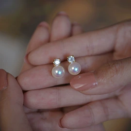 项链;手链;耳钉