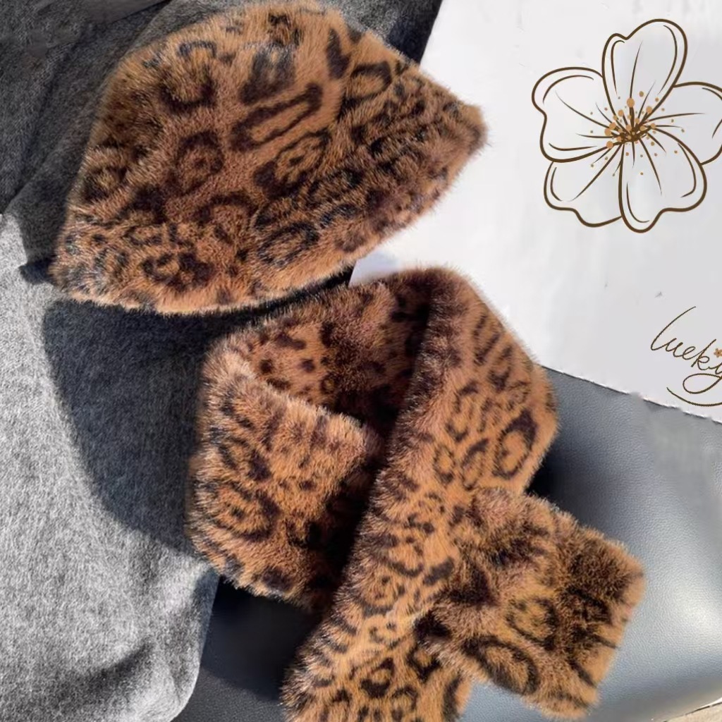 Sombrero de leopardo de Mongolia de peluche osos orejas sombrero de mujer otoño invierno imitación de piel sombrero de pescador bufandas variantes bufandas image 4