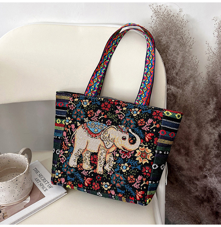 Women's Medium Canvas Animal Vacation Ethnic Style Square Zipper tote sacs Bag display picture 9