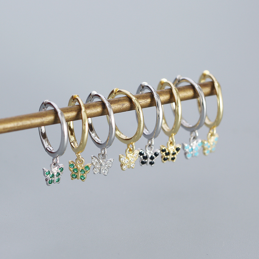 4g Weight 0.03µm Gold Plating Thickness Electroplating Gold Plating Process 925 Sterling Silver Ear Needle Material 18K Real Gold Plated, Platinum Plated Plating Material Rhinestones Inlay Material Earrings Classification 1 Pair Quantity Daily Occasion Silver Material Butterfly Pattern Women'S Gender Fashion Style Inlay Craft Silver Rhinestones Butterfly Earrings 无