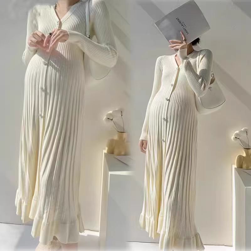 Maternity dress Autumn and Winter New Outer Wearing Single-breasted V-neck Loose Pleated Skirt Mid-length Knitted Dress for Women