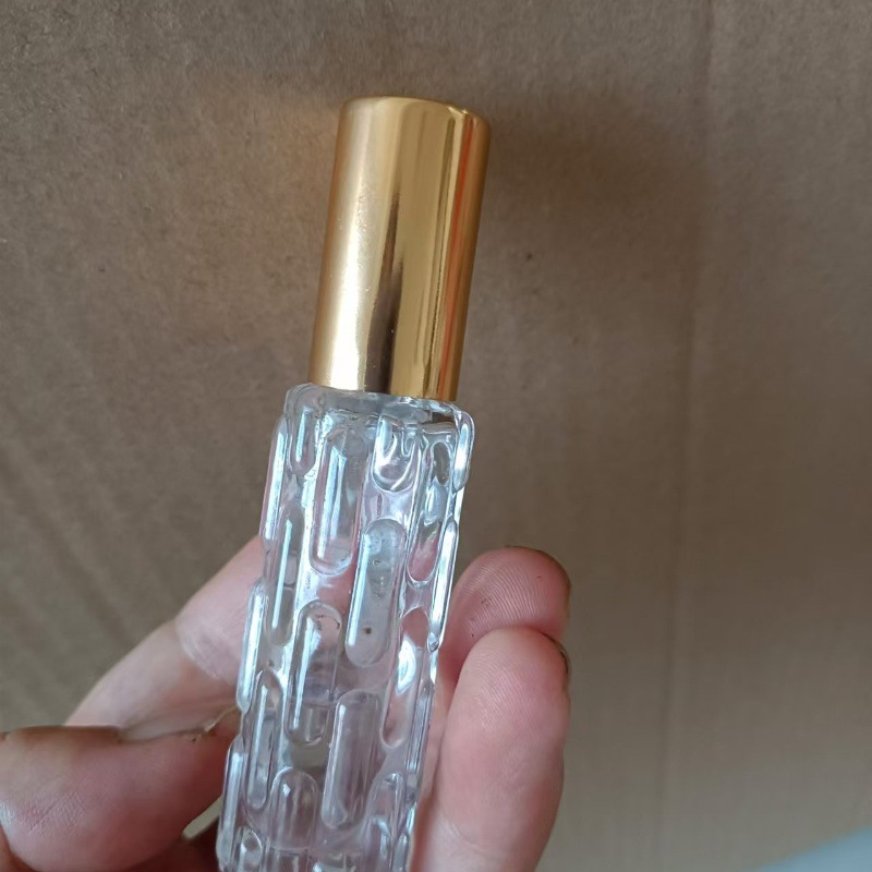 现货供应10ml香水瓶 透明玻璃喷雾瓶 便携化妆水分装小样瓶泵头瓶