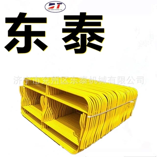 厂家定制热电厂皮带机跨栏通行桥 煤矿输送带垂直拉紧重锤箱护栅