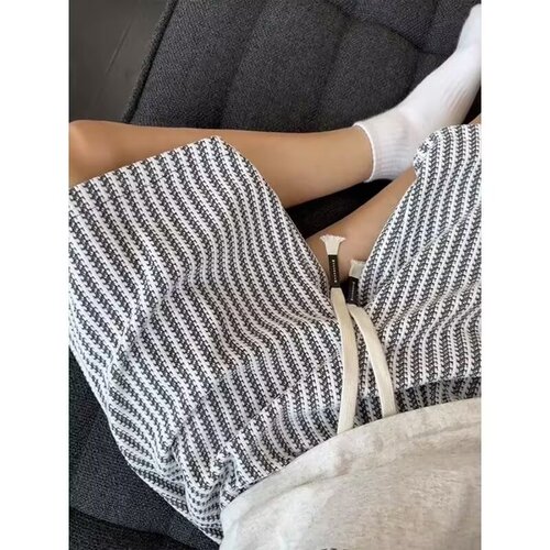 White Striped Knit Shorts for Men, Summer American Retro Straight Leg Pants, Outdoor Sports Casual Five-Finger Pants