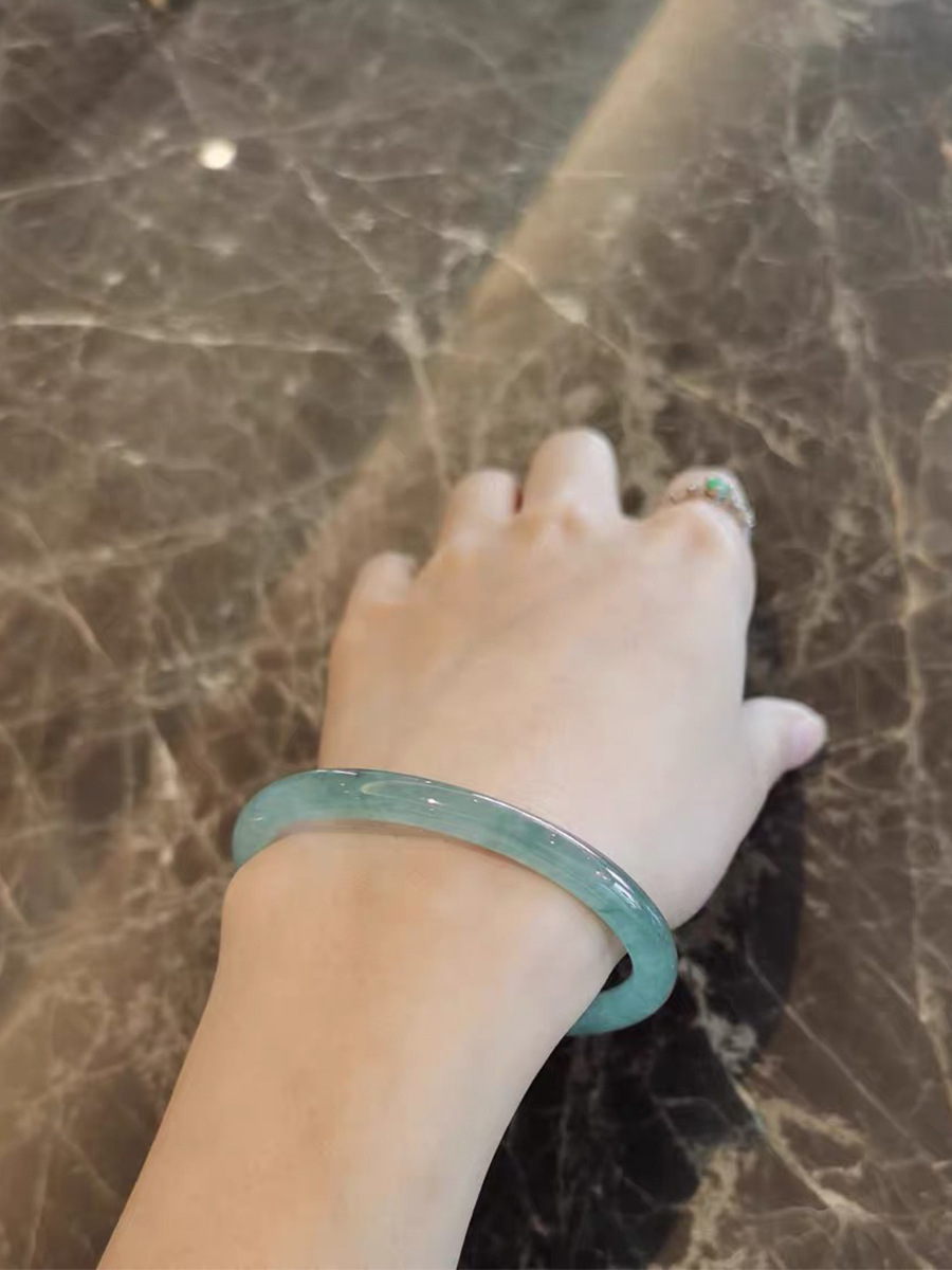 O1CN01YpjHlM1Xuidcipoj7_!!2214