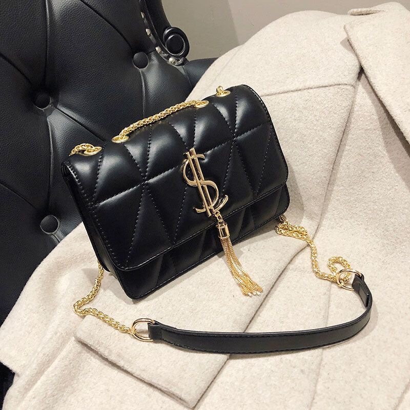 French CK high-quality handbag, new women's style, featuring tassels and a chain strap, small square bag, women's shoulder bag, crossbody bag French CK high-quality handbag, new women's style, featuring tassels and a chain strap, small square bag, women's shoulder bag, crossbody bag
