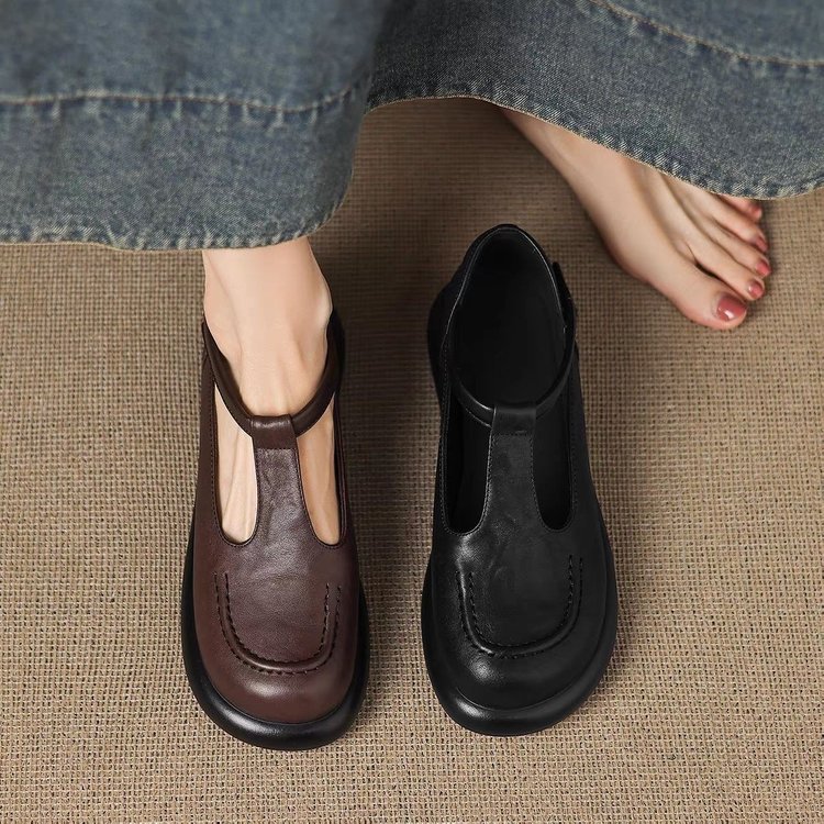2026 verano francés zapatos de sola gruesa para mujeres viajeros simple velcro zapatos de cuero versátiles zapatos de sola plana retro