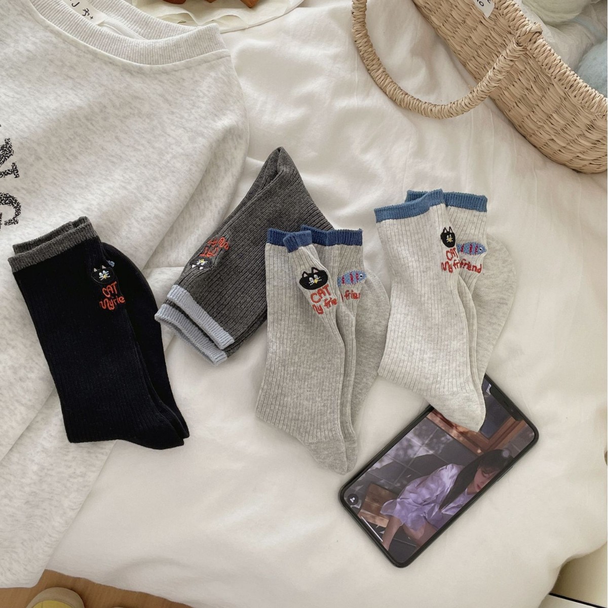 "猫吃鱼"堆堆袜秋冬拼色双针袜子刺绣后跟AB款少女休闲中筒日系袜