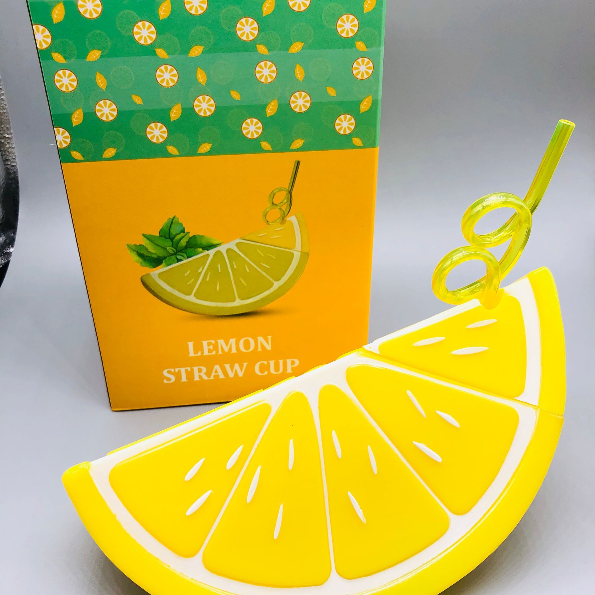 INS dibujos animados para niños piña vaso de plástico sandía limón verano paja agua Taza útil agua Taza