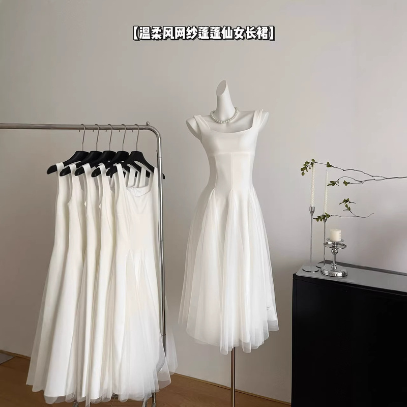Temple Moment White Spaghetti Strap Dress for Women, New Style, Mesh Puffy Fairy-Like Long Dress for Marriage Registration, Summer 2026 Temple Moment White Spaghetti Strap Dress for Women, New Style, Mesh Puffy Fairy-Like Long Dress for Marriage Registration, Summer 2026