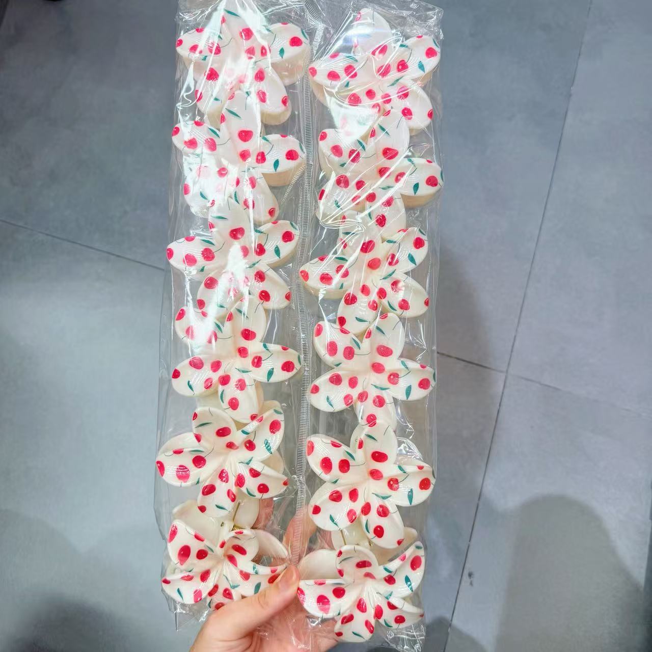 Europa y los Estados Unidos explotaron 8CM huevo flores clip de cabello de alta calidad para mujeres agarrar el cabello de tiburón color caramelo transfronterizo agarrar clip de cabello