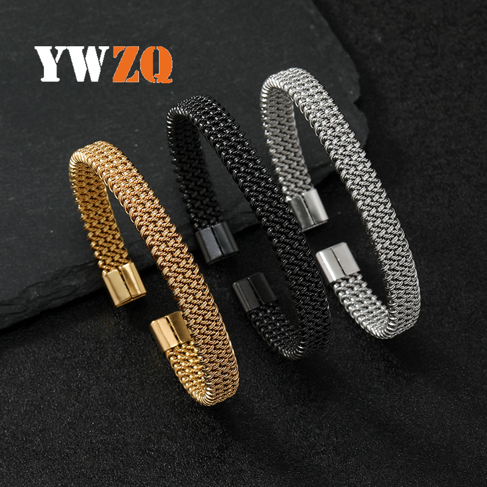 Titanium Licht luxe Hoogwaardige golf Gebakken deeg Twists opening C-vormige armband Roestvrijstalen sieraden_voghion.com