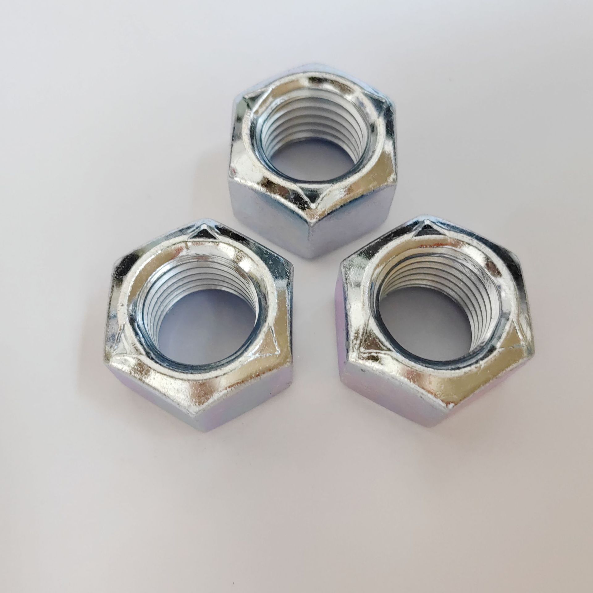 DIN980V六角全金属压点式锁紧螺母 M16  10级蓝白锌