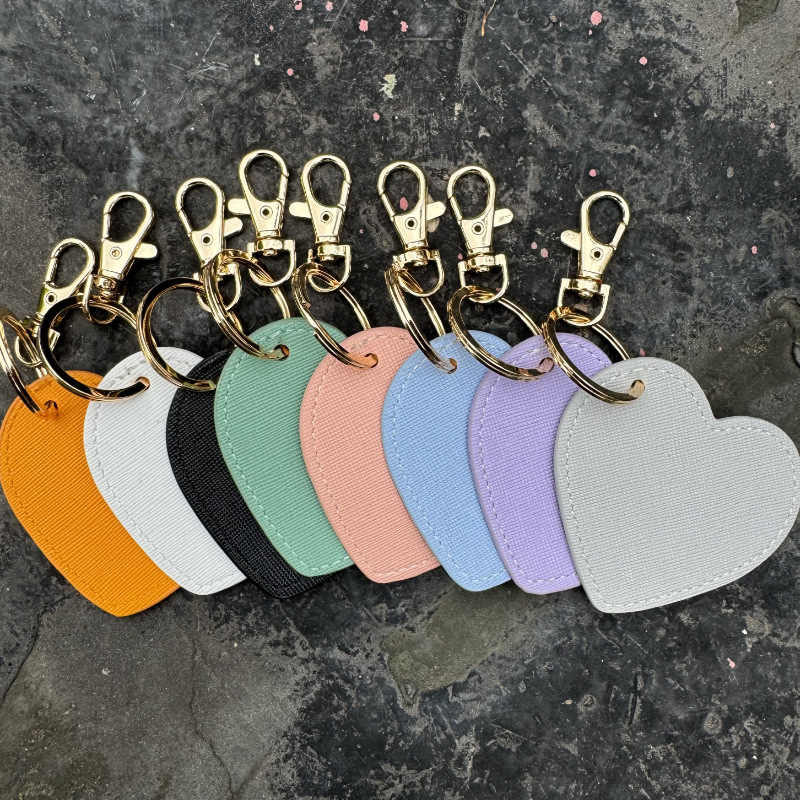 Style Simple Forme De Cœur PVC Faux Cuir Métal Unisexe Fermeture À Boucle De Type Homard Porte-Clés display picture 5