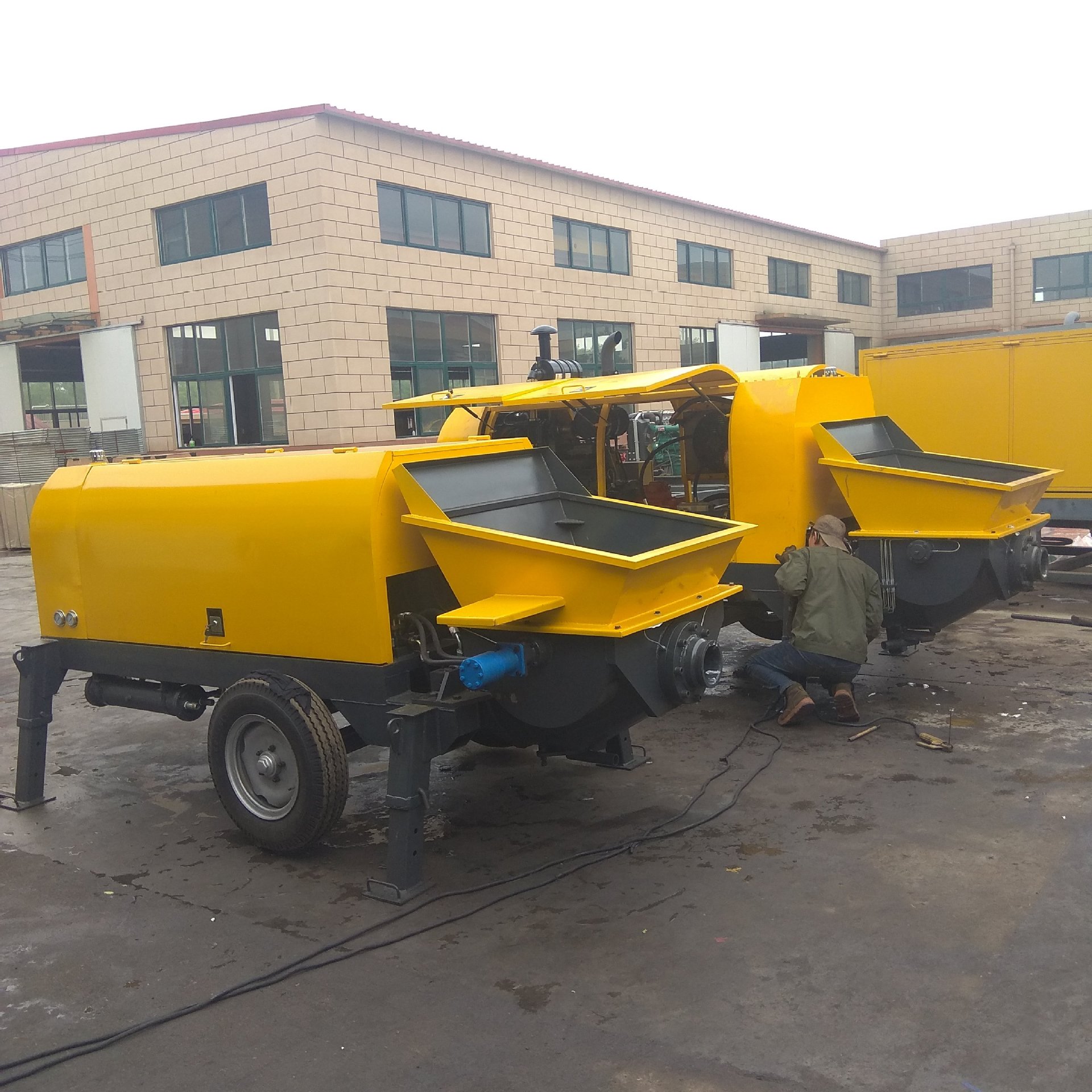 地泵 混凝土泵 混凝土输送泵 小泵车 搅拌泵车 移动泵车 40砂浆泵