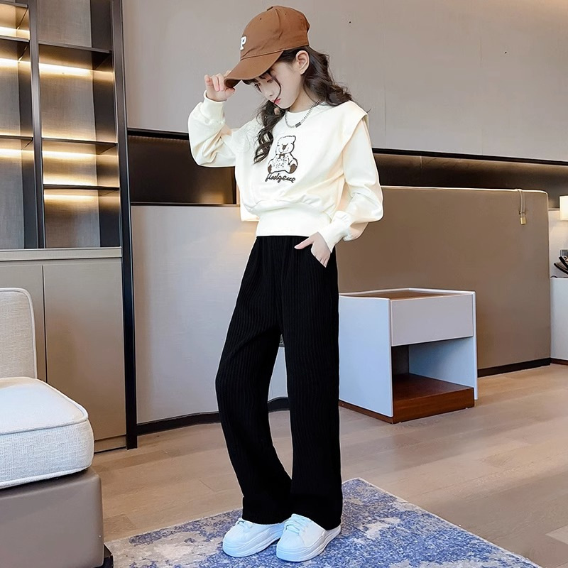 Traje para Niñas Ropa de primavera 2023 nuevo estilo occidental de moda Pantalones anchos casuales para niños Internet celebridad medio y grande traje de dos piezas para niños moda