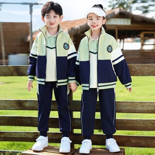 �׃��@�@���ļ�Ӣ���L���伃�����bС�W��У�����������I�շ��b