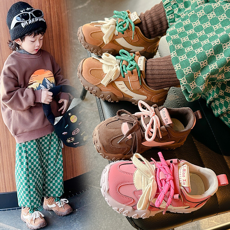 女の子の子供の靴の徳訓の靴の春の2025新型の子供の柔らかい底の復古の運動の靴の中で大きい子供の女の子の高級感|undefined