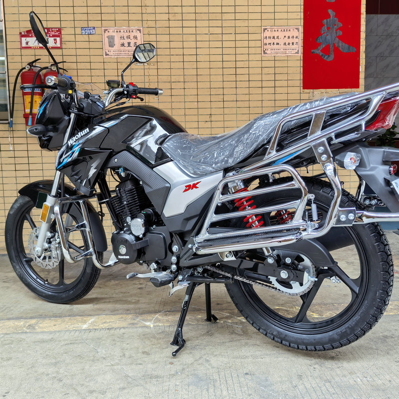 Cross-border DK two-wheel fuel-powered motorcycle, new model, fuel-efficient men's motorcycle, hot-selling in Africa