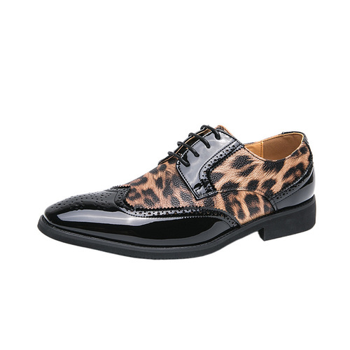Plus-size men's leather shoes: European and American-style leopard-print men's footwear for spring/autumn 2025—shiny, casual, lace-up leather shoes.