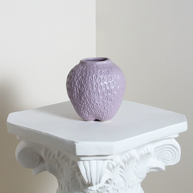 Ceramic Strawberry Vase, ins style, hydroponic display, textured surface, two sizes