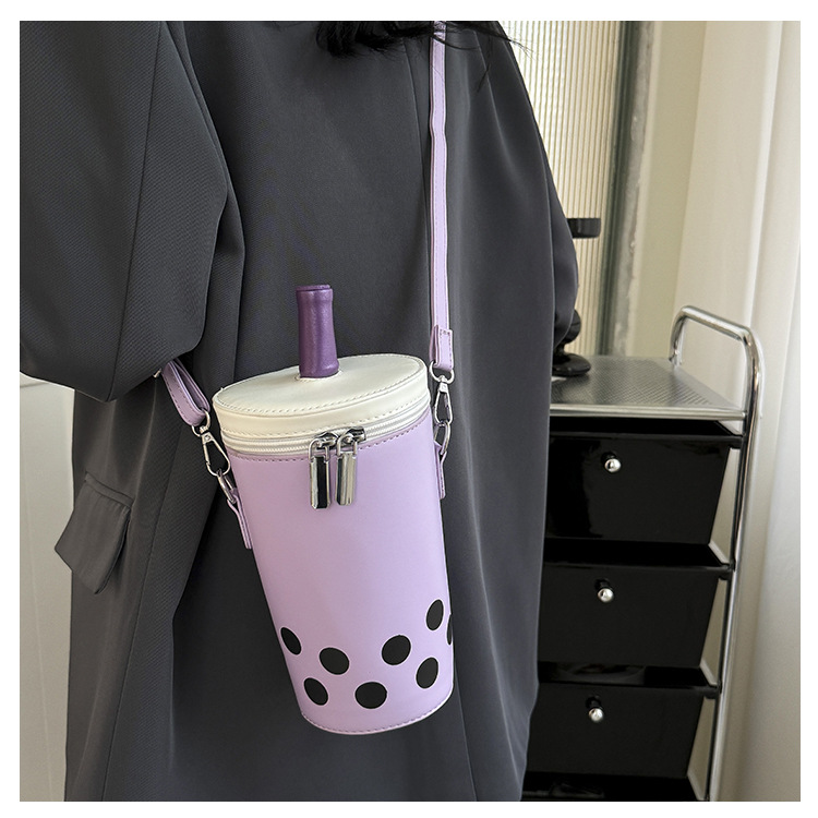 Milk Tea Cup Personalized Women's Single Shoulder Crossbody Trendy New 2024 Explosive Korean Fresh Water Bucket Bag_voghion.com