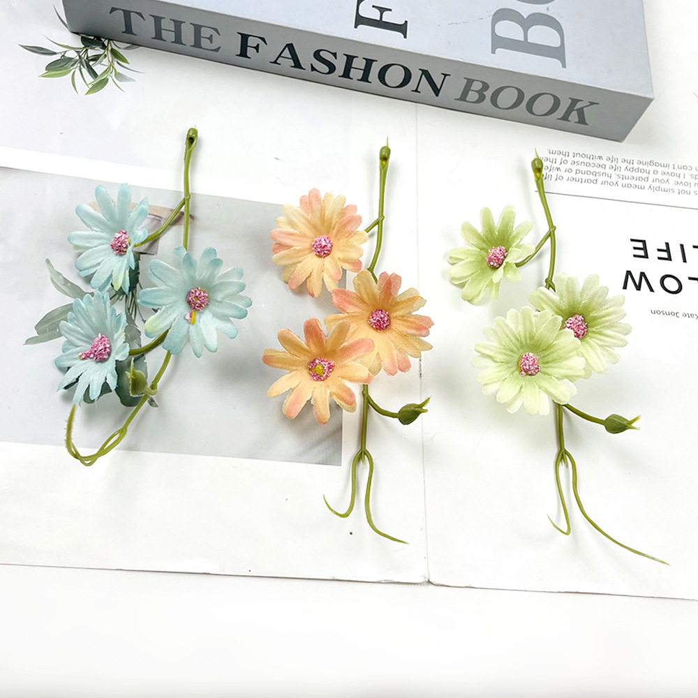 Simulación de 3 dientes de hierba margarita flor de núcleo DIY seda flor de tocado accesorios de material de flor de fijación floral salón de bodas ornamentos