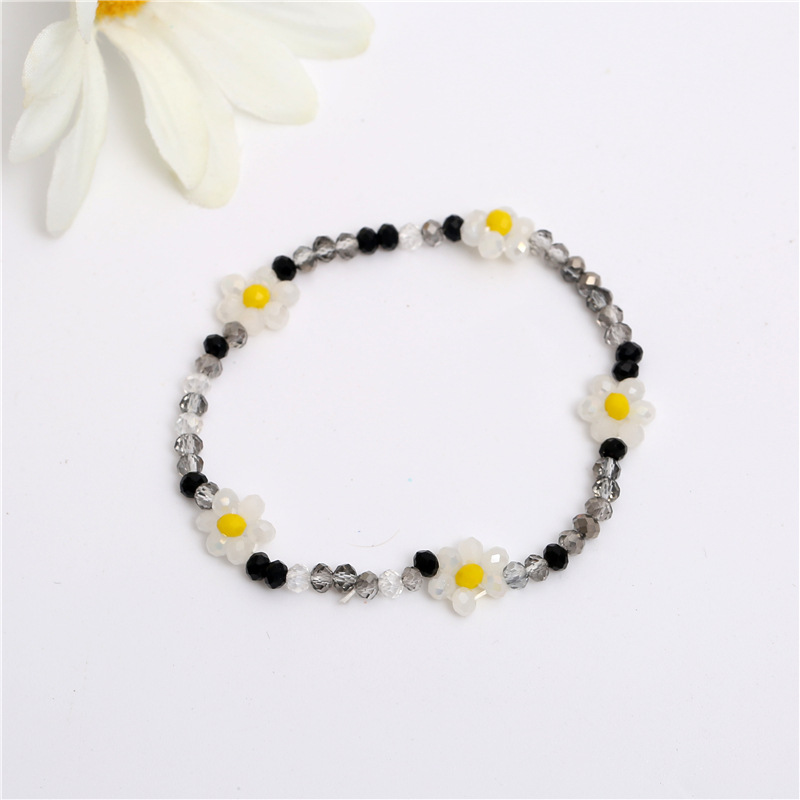 F2208001 灰色小花水晶手链 2022.08.21.