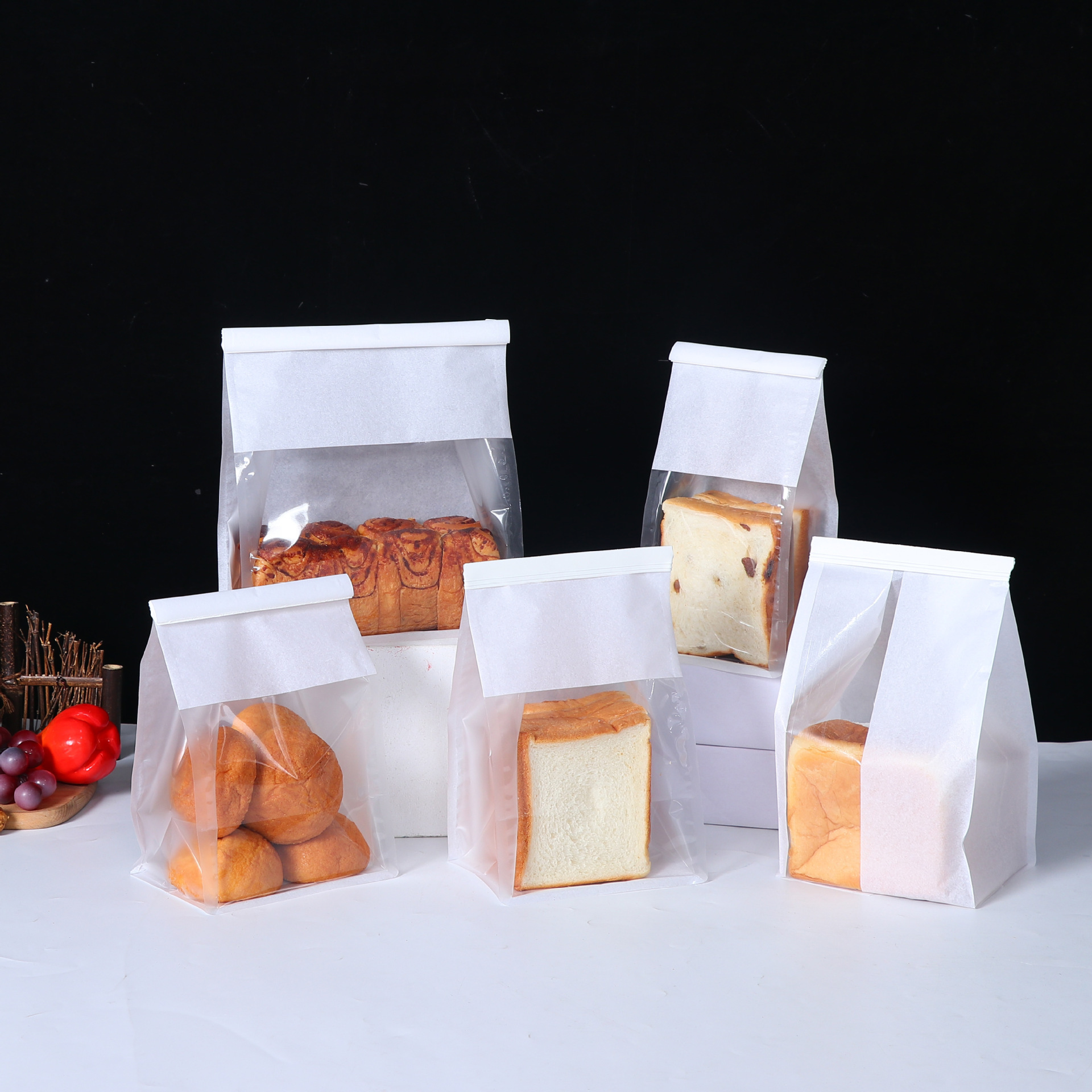 供应食品包装袋 烘焙面包吐司开窗透明食品点心可印刷自立包装袋