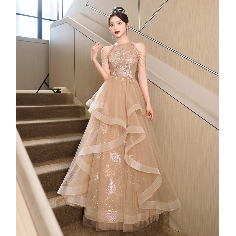 Vestido de noche de champagne temperamento de banquete de otoño anfitrión de alto nivel lujo nicho de gama alta vestido de examen de arte para adultos
