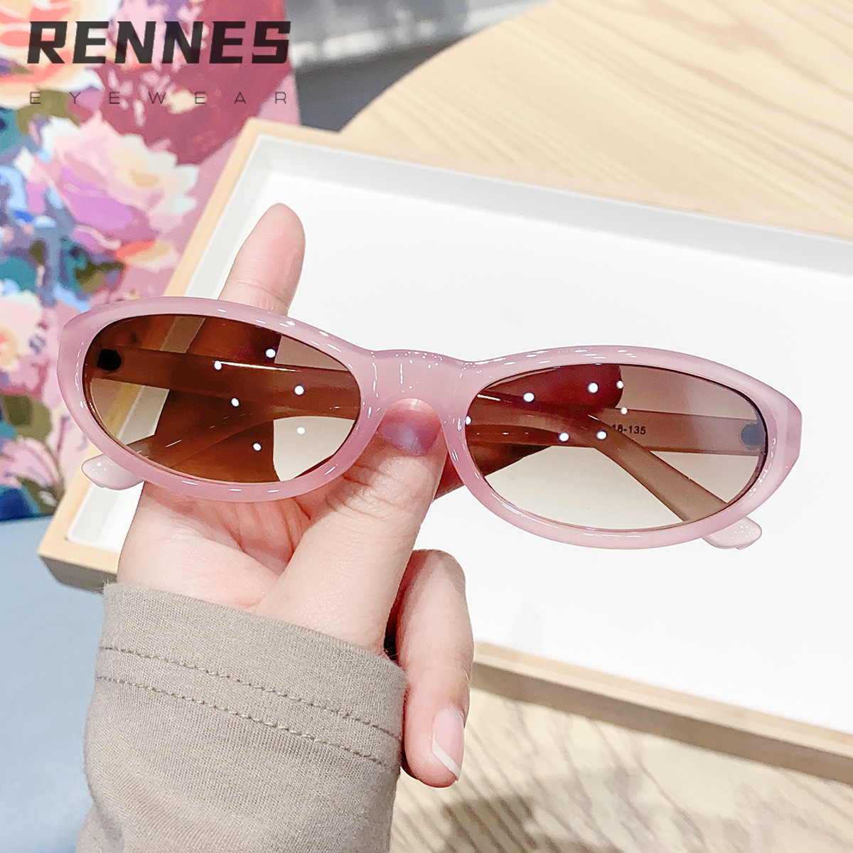 Las nuevas gafas de sol de hip-hop de calle futuristas y frescas de Y2K, el mismo estilo, gafas de sol de estilo cóncavo de tiro callejero de moda