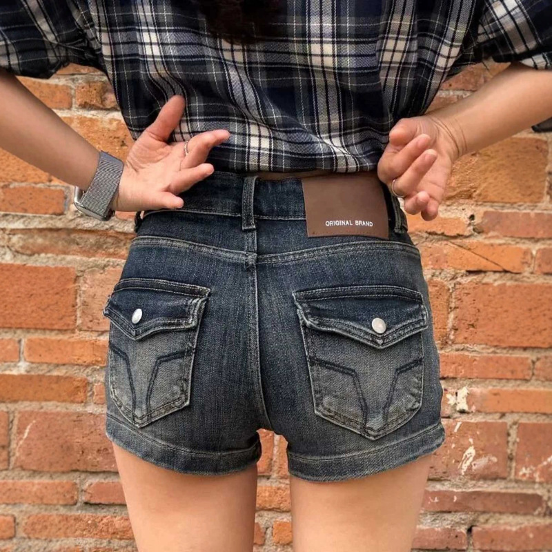 American-Style Spicy Girl Tight-Fitting Stretchy Denim Shorts for Women with Embroidered Design, Summer Sexy Low-Waist Slimming Hot Pants