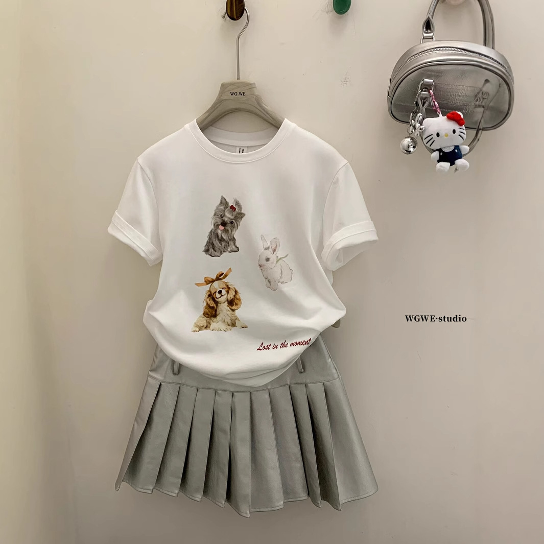 WGWE American Retro Puppy Print Mujer 2025 Verano Diseño Sense Xiaozhong suelta Camiseta de manga corta Mujer W5390