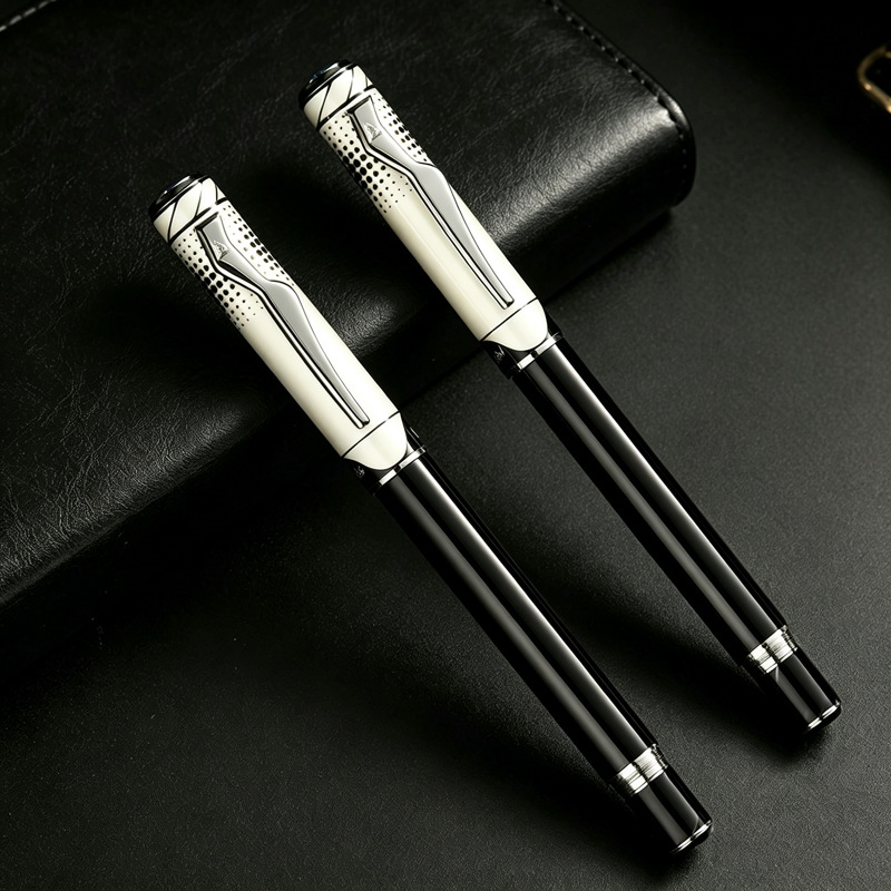 Lightning pen clip metal signature pen creative high-value business gift neutral pen corporate meeting office ballpoint pen