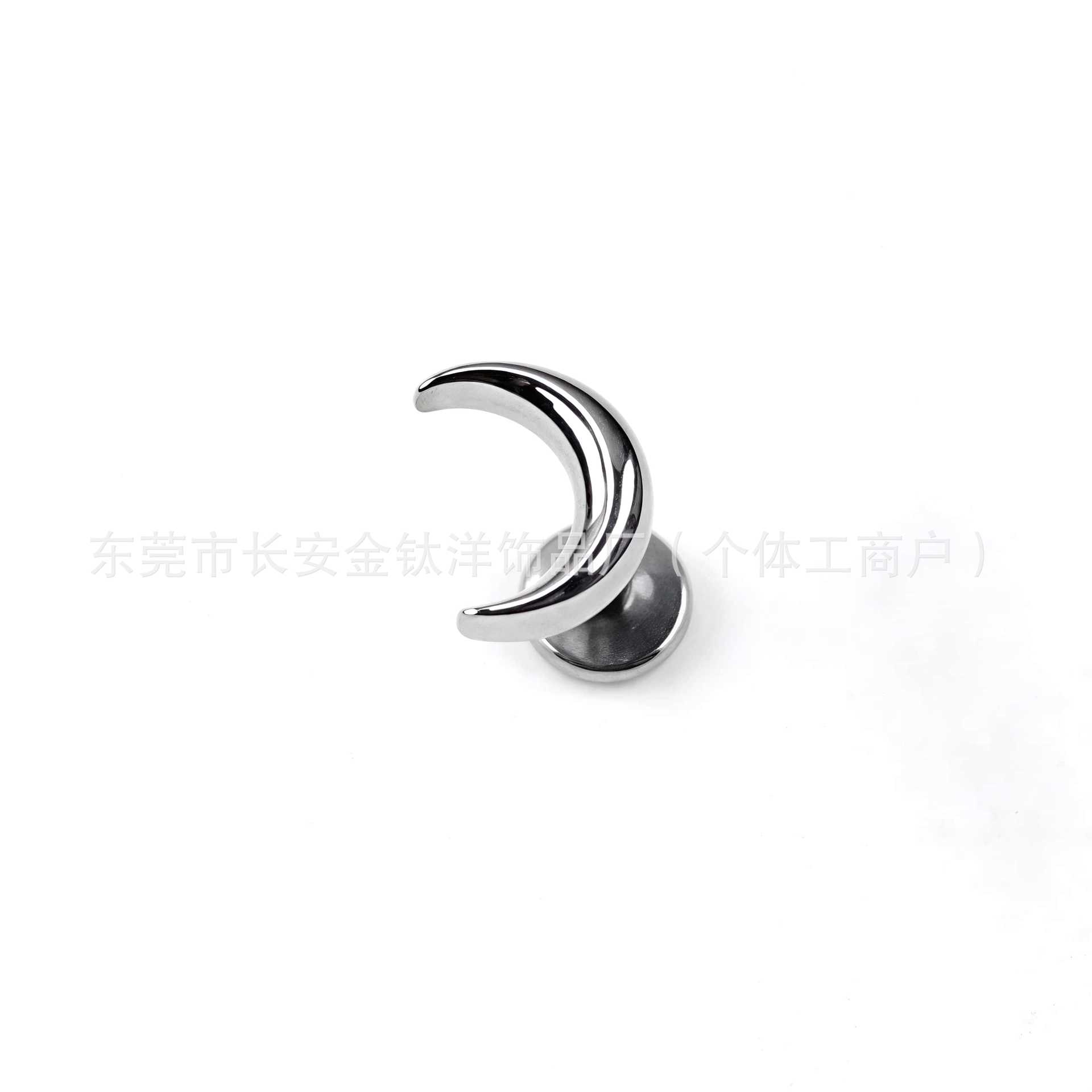 Pointed titanium steel lip stud product view