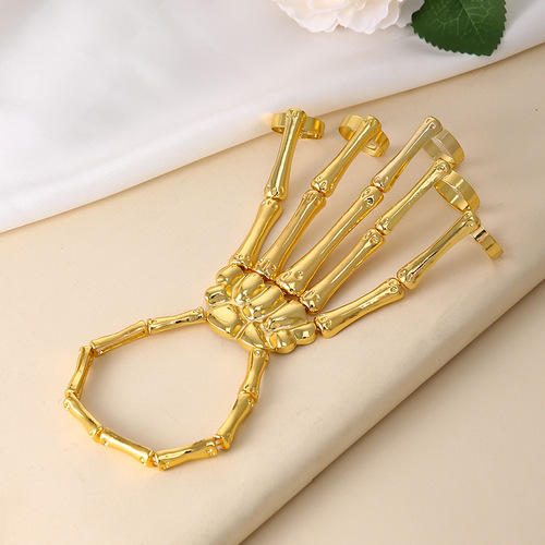 European and American new hand accessories, fashionable and personalized punk skull hand bones, versatile five-finger ring bracelet, adjustable integrated chain
