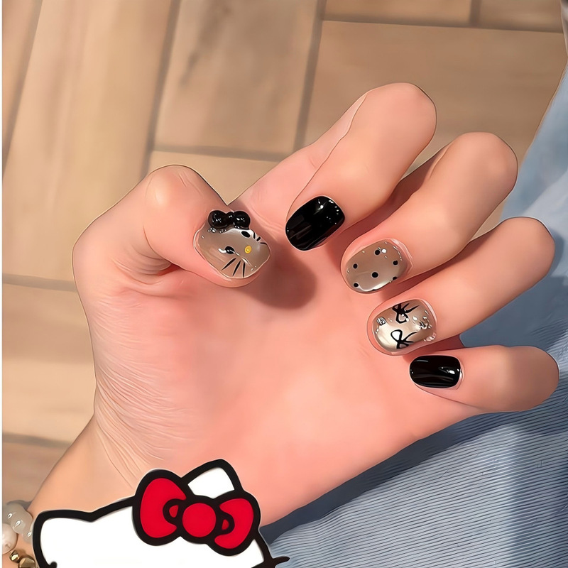 Wearable Pre-Made Nail Patches for Cat-Eye Manicure Students, Exquisite Whitening, Popular Sweet and Cool French Style 30-Piece Nail Patches