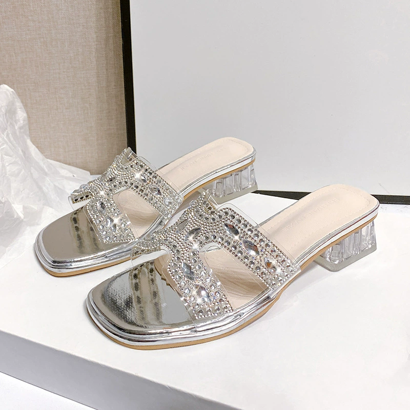 Французские тапочки женские толстые каблуки носят летом 2025 года новые стразы кристаллы